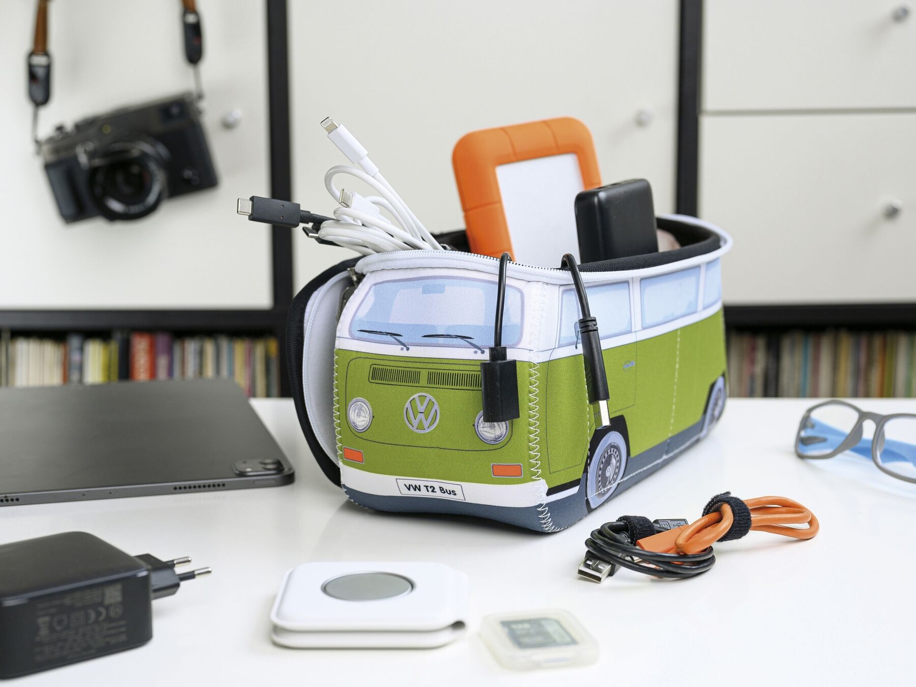 Volkswagen T2 Neopren Mäppchen, grün