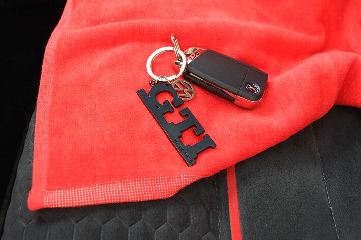 Volkswagen GTI Schlüsselanhänger "Since 1976", schwarz