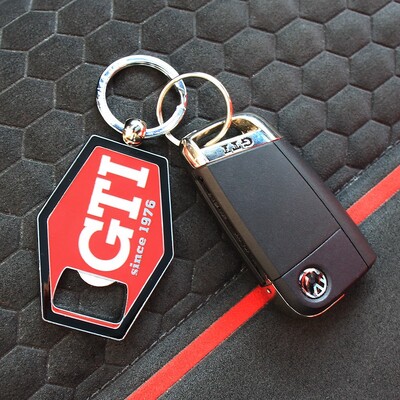 Volkswagen GTI Schlüsselanhänger mit Flaschenöffner rot