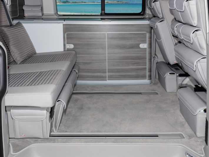 BRANDRUP® Veloursteppich für Fahrgastraum, 2 Bodenschienen für T5/T6 California