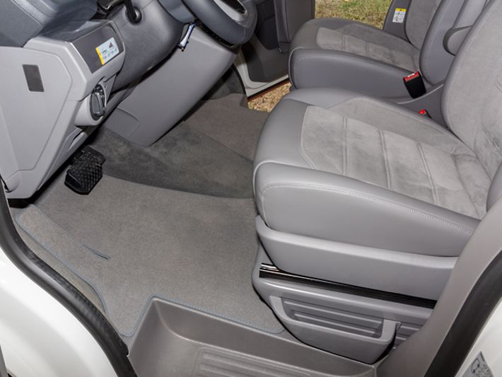 BRANDRUP® Veloursteppich für T6.1 L0L mit Clipbefestigung