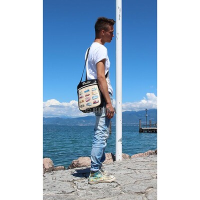 Volkswagen Bulli Schultertasche Hochformat PU